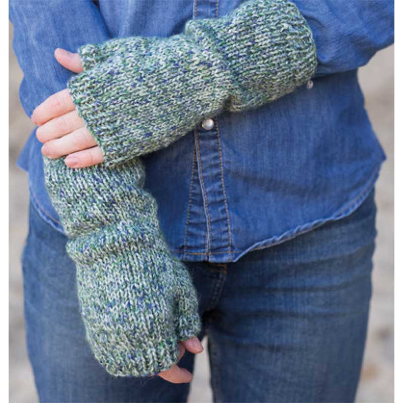 Masie Wrist Warmers in West Yorkshire Spinners The Croft Aran - Digital Version DBP0064 - Image 3