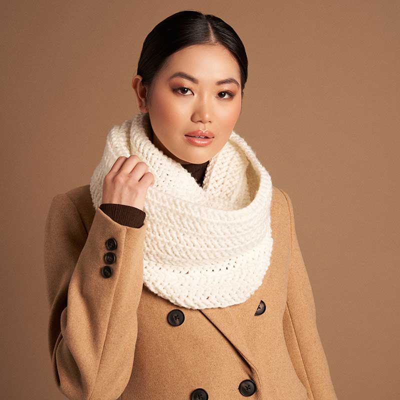 Mode at Rowan 4 Projects Chunky Crochet by Quail Studio - Image 3
